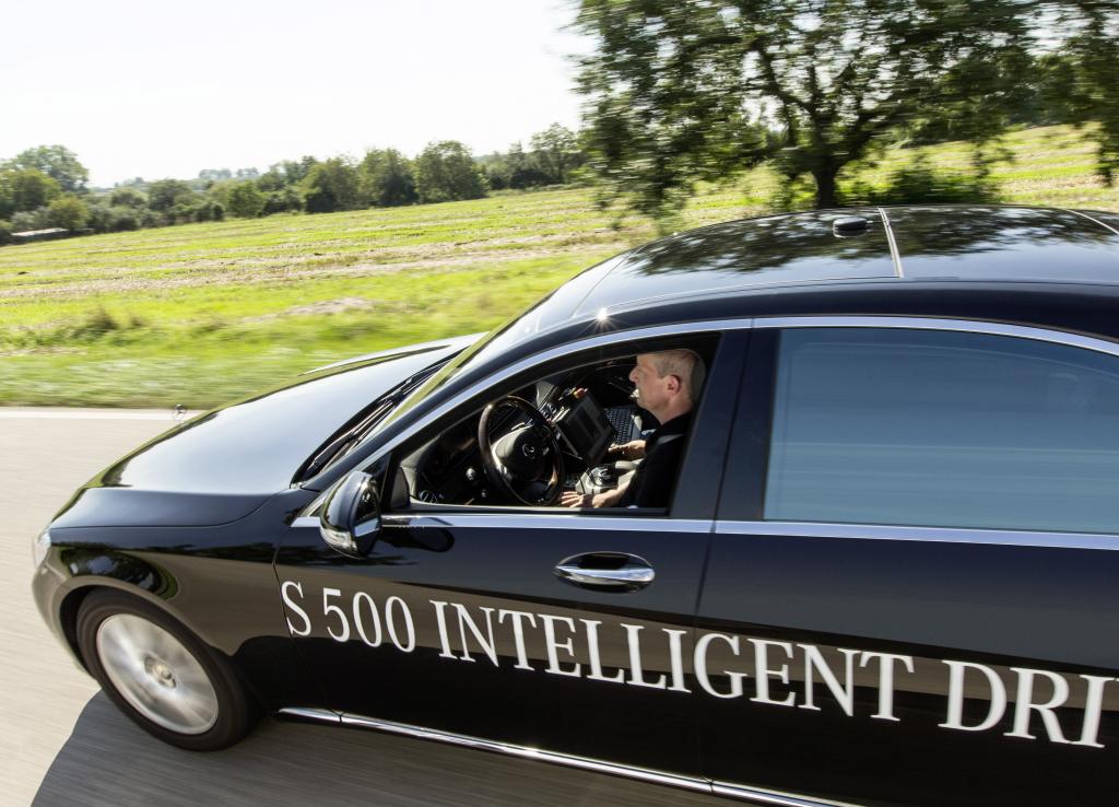 Mercedes-Benz S-Class Intelligent Drive