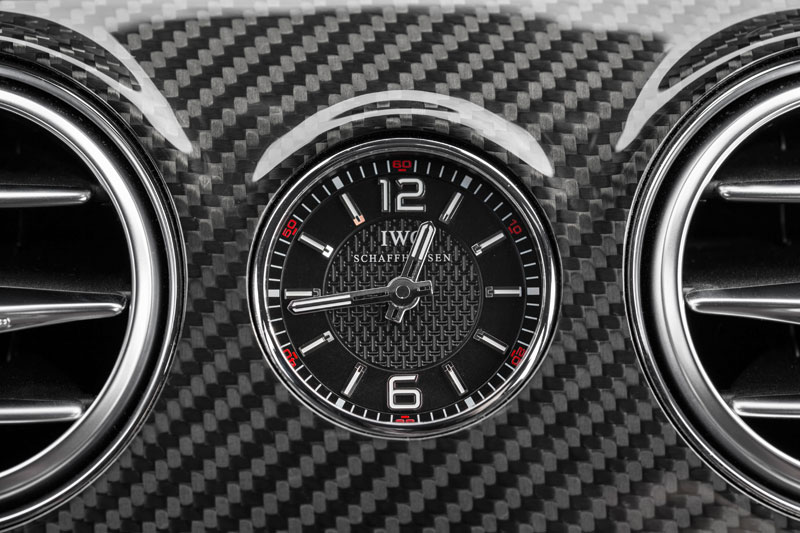 Mercedes-Benz S63 AMG clock