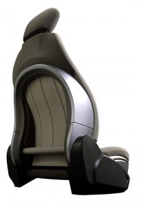 Attractive design options thanks to Tailored Tubes: For its design concept, Johnson Controls is using an optical lightweight construction with an ultra-thin frame design featuring concave contours for increased knee space for rear seat passengers.