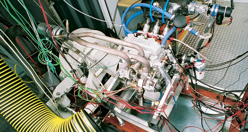 Mahle testing an engine on a test bench
