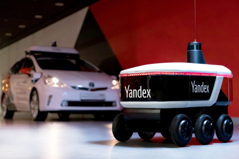 Yandex Delivery Robot